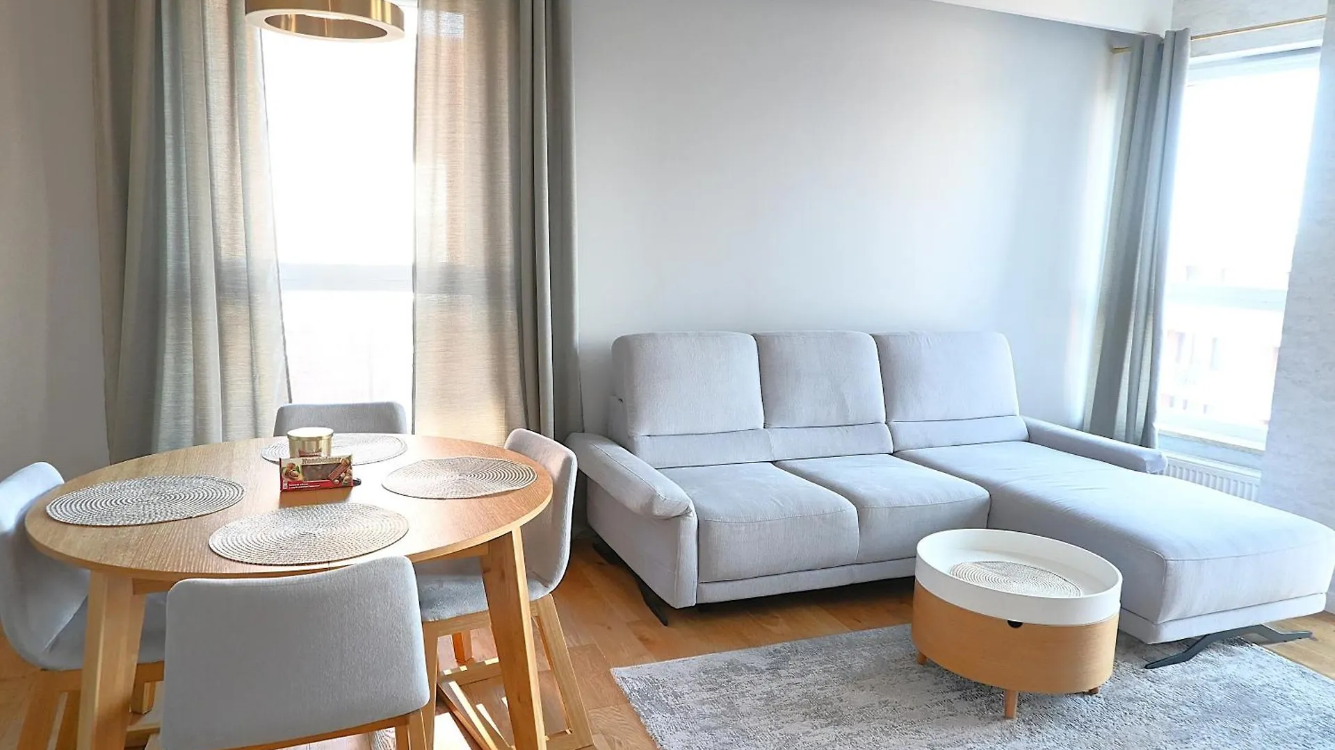 Apartament Bastion Walowa 98 contacts